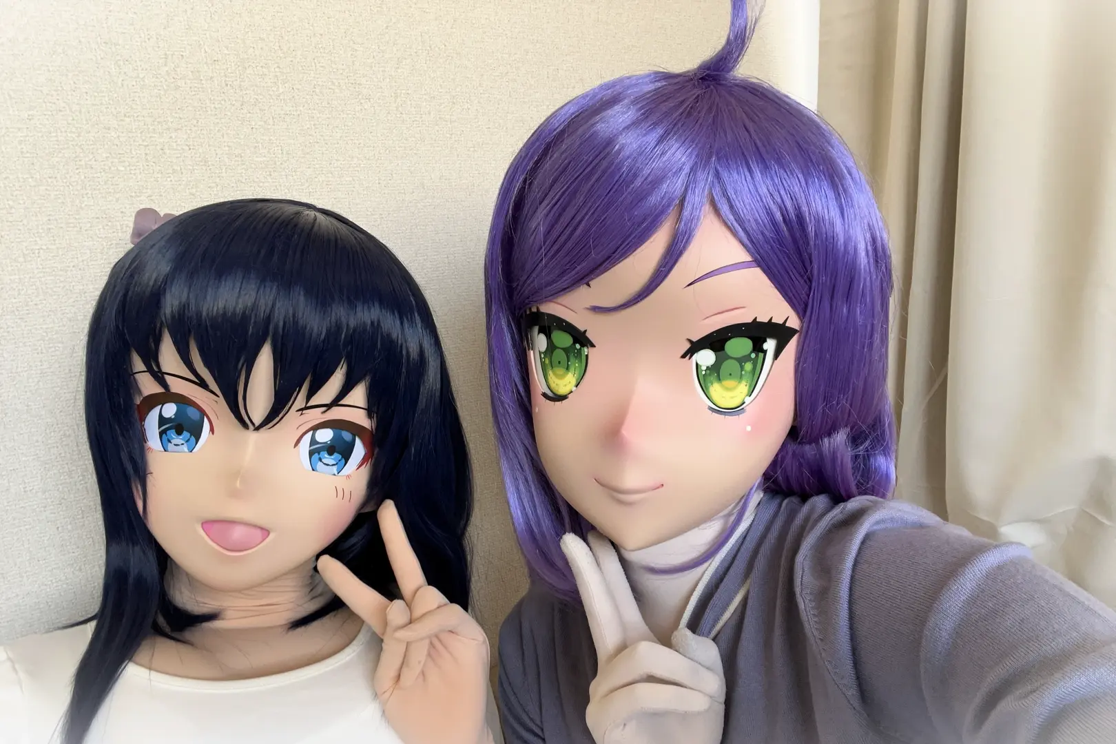 椛さん( @momiji_you@d.kg-misskey.net )と共に自撮りをするOsumi Akari